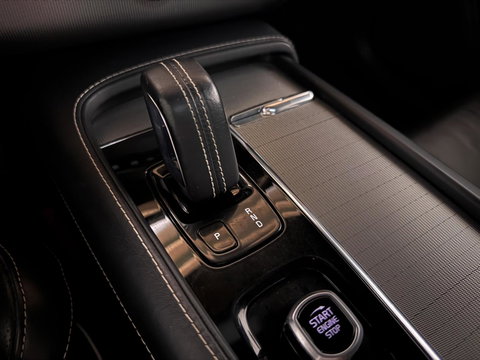 Volvo XC90 2.0 T8 Recharge AWD R-Design Pano B&W 360º Luchtvering Trekh.