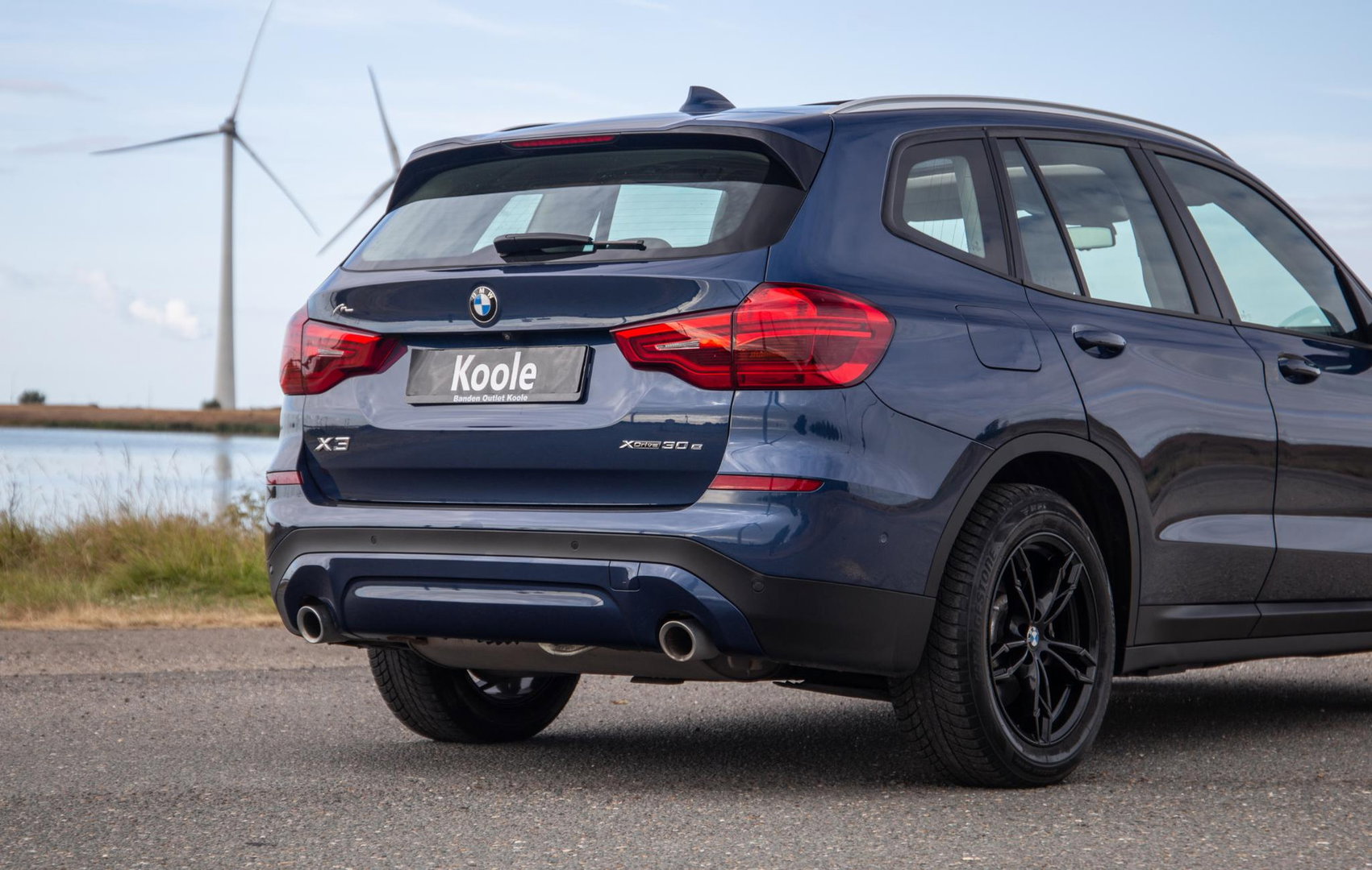 BMW X3 xDrive30e Executive BLACK LINE / PANORAMA DAK / CARPLAY / LEER / STOELVERWARMING / CAMERA