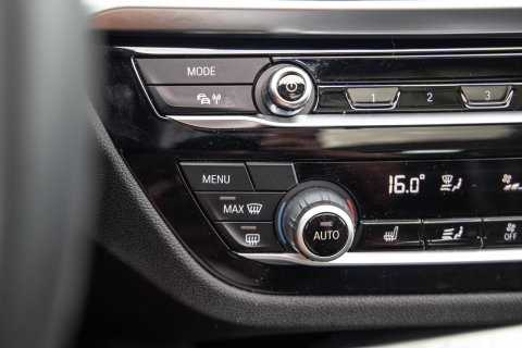 BMW X3 xDrive30e Executive BLACK LINE / PANORAMA DAK / CARPLAY / LEER / STOELVERWARMING / CAMERA
