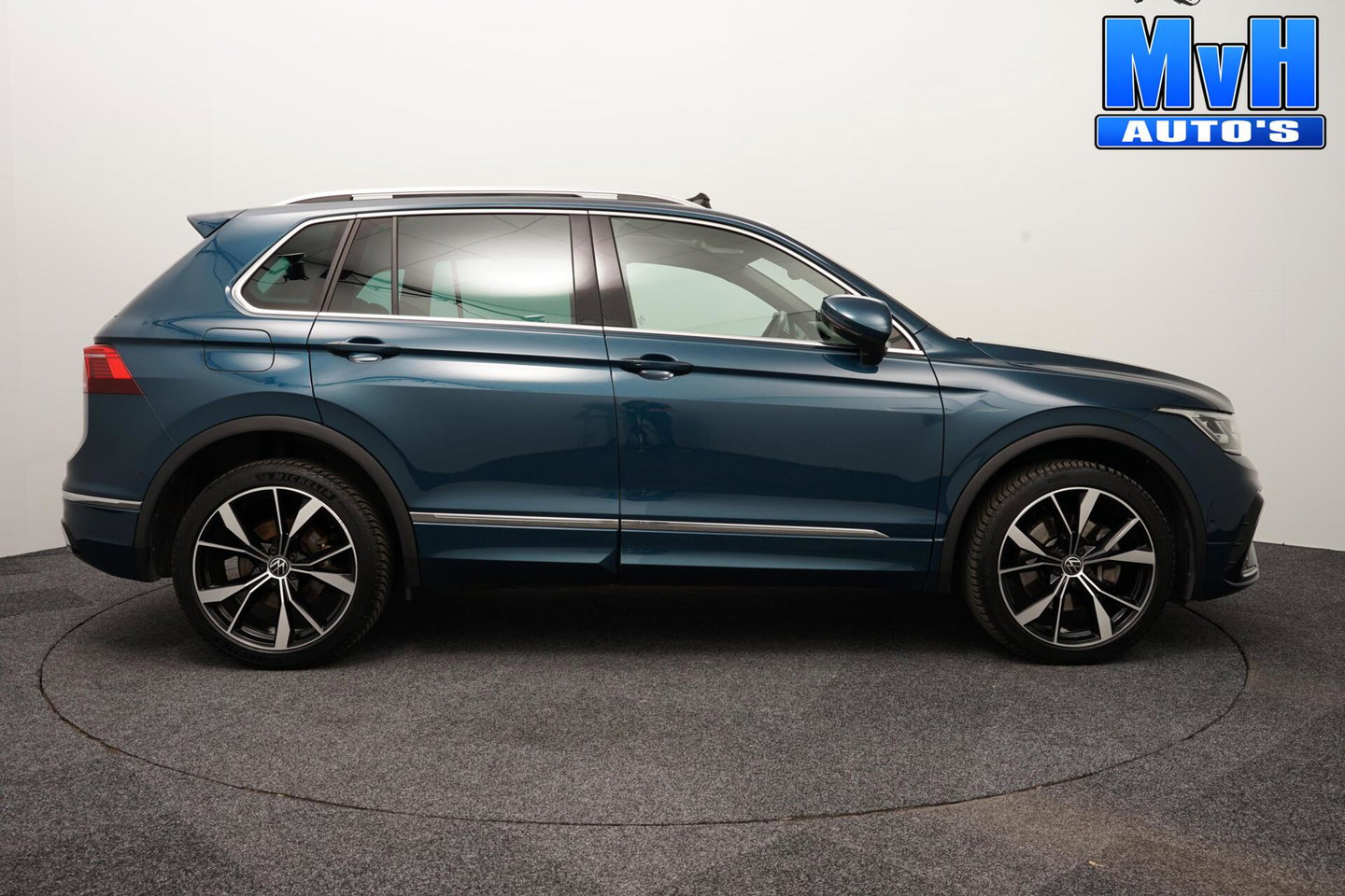 Volkswagen Tiguan 1.4 TSI eHybrid R-Line|PANO|STOEL/STUUR.VERW