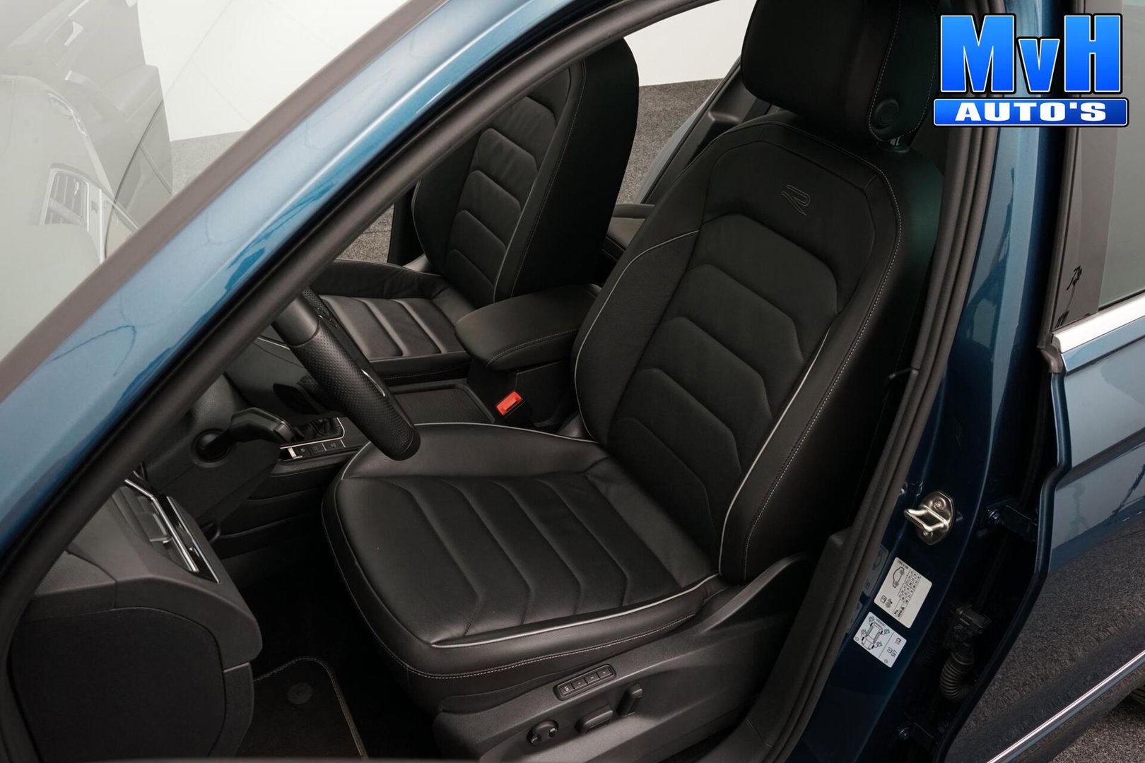 Volkswagen Tiguan 1.4 TSI eHybrid R-Line|PANO|STOEL/STUUR.VERW