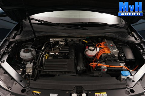Volkswagen Tiguan 1.4 TSI eHybrid R-Line|PANO|STOEL/STUUR.VERW