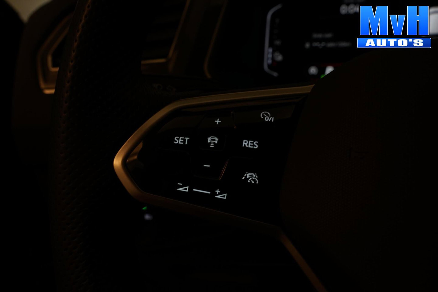 Volkswagen Tiguan 1.4 TSI eHybrid R-Line|PANO|STOEL/STUUR.VERW