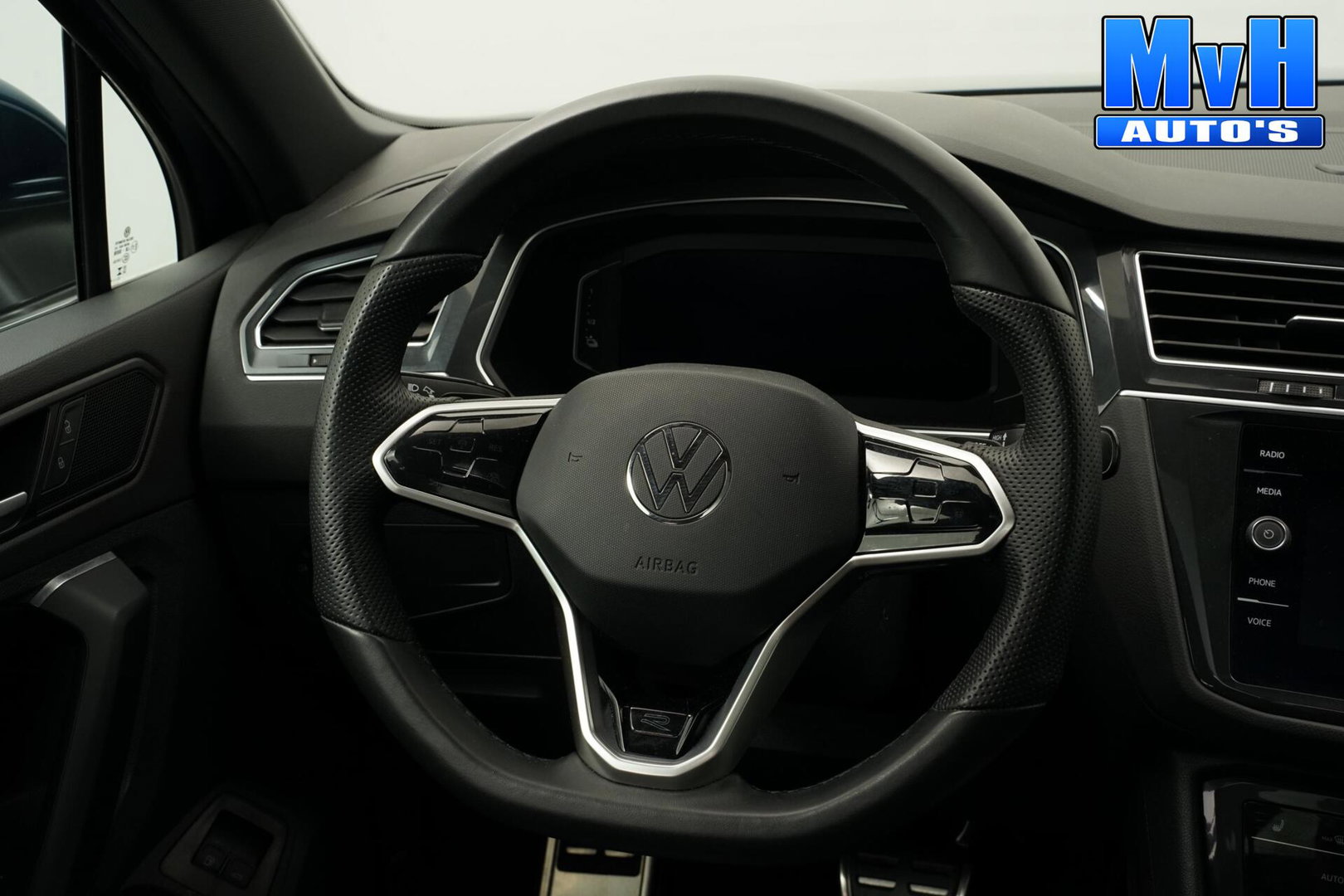Volkswagen Tiguan 1.4 TSI eHybrid R-Line|PANO|STOEL/STUUR.VERW