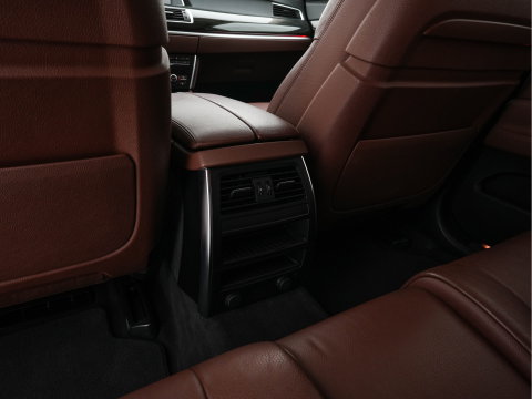 BMW 5 Serie Gran Turismo 535xi High Executive AWD Aut. *LEATHER | XENON | SOFTCLOSE | CAMERA | BLINDSPOT | HEATED-COMFORTSEATS | PRIVACY-GLASS | NAVI-FULLMAP | ECC | HEAD-UP | PDC | CRUISE | 18''ALU*