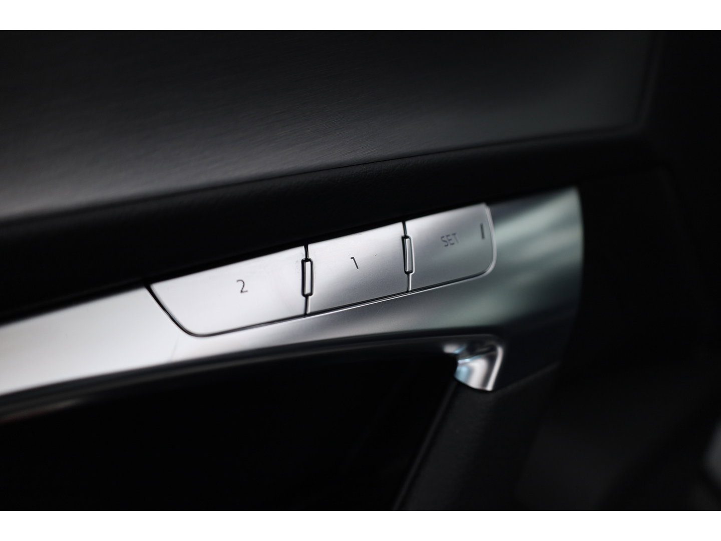 Audi A6 Avant 55 TFSI e quattro S Edition Competition precies zoals de liefhebber hem zoekt | Pano | HUD | Matrix LED | Massage | Stoelventilatie |  Elek. Trekhaak | 360cam | 20'' |