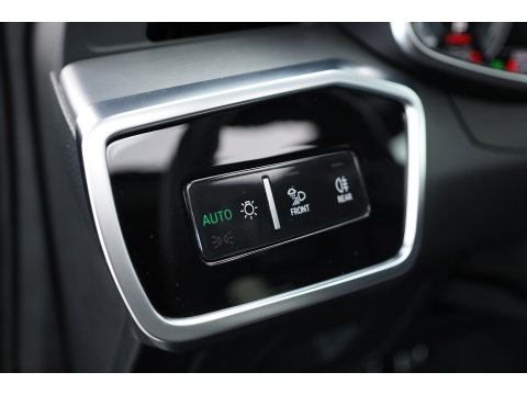 Audi A6 Avant 55 TFSI e quattro S Edition Competition precies zoals de liefhebber hem zoekt | Pano | HUD | Matrix LED | Massage | Stoelventilatie |  Elek. Trekhaak | 360cam | 20'' |