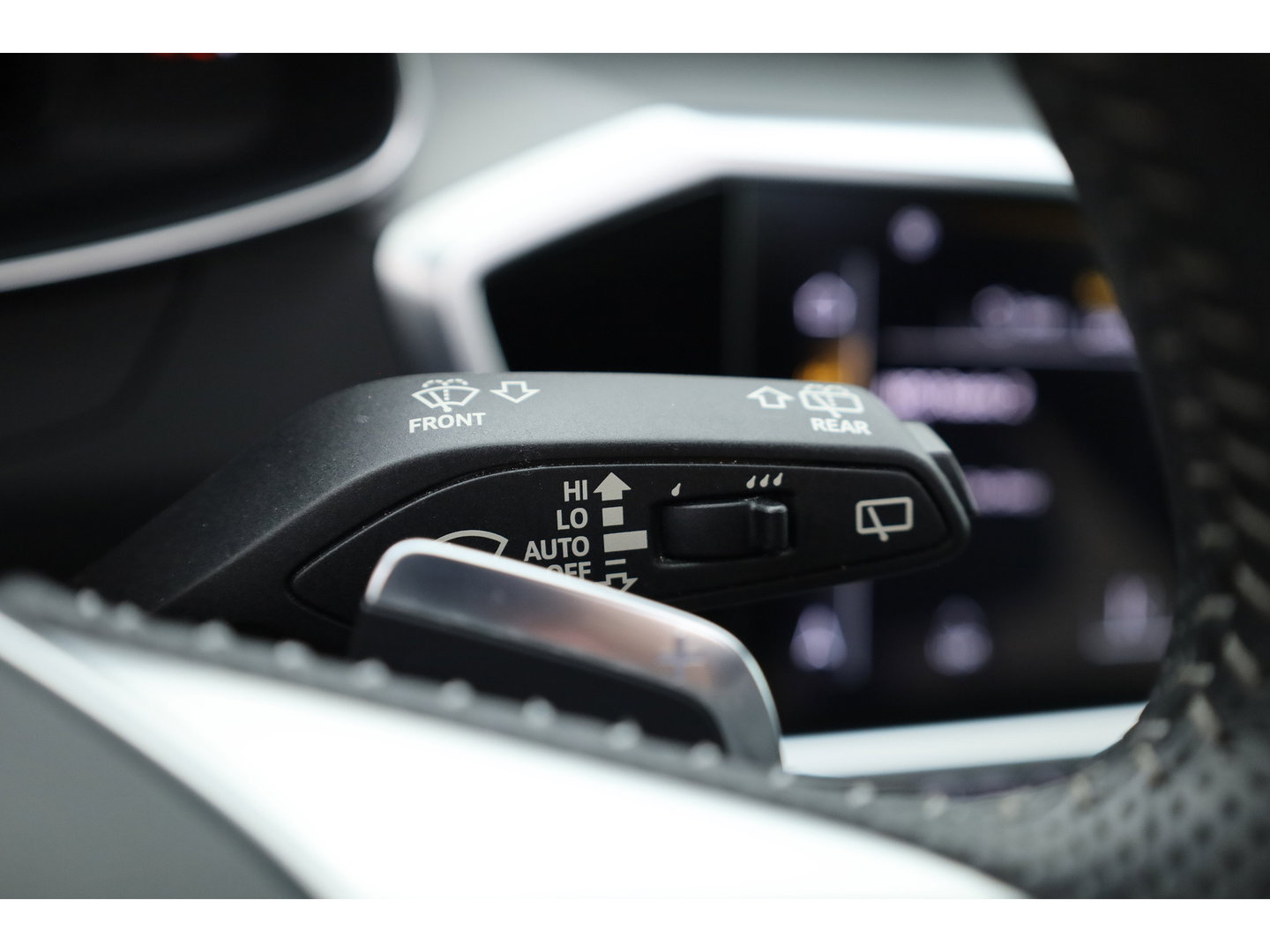 Audi A6 Avant 55 TFSI e quattro S Edition Competition precies zoals de liefhebber hem zoekt | Pano | HUD | Matrix LED | Massage | Stoelventilatie |  Elek. Trekhaak | 360cam | 20'' |