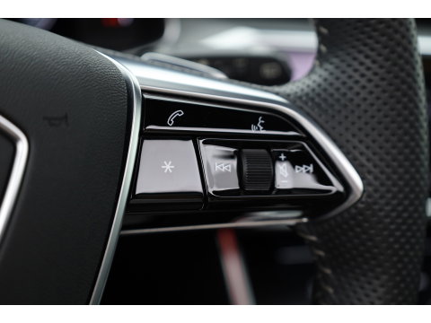 Audi A6 Avant 55 TFSI e quattro S Edition Competition precies zoals de liefhebber hem zoekt | Pano | HUD | Matrix LED | Massage | Stoelventilatie |  Elek. Trekhaak | 360cam | 20'' |