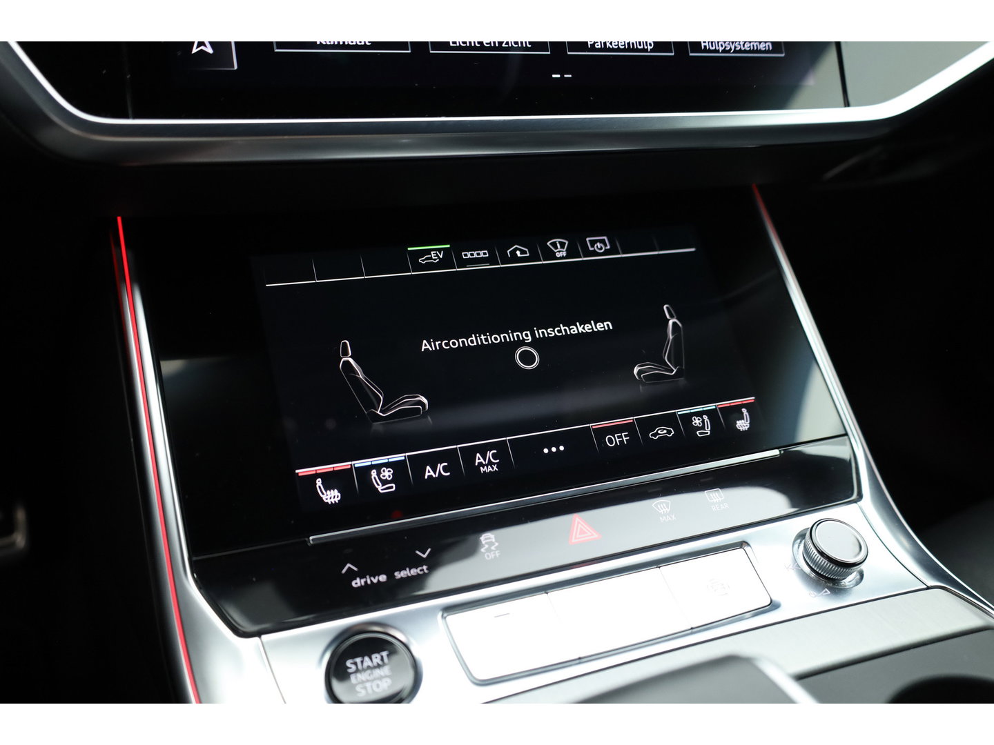 Audi A6 Avant 55 TFSI e quattro S Edition Competition precies zoals de liefhebber hem zoekt | Pano | HUD | Matrix LED | Massage | Stoelventilatie |  Elek. Trekhaak | 360cam | 20'' |