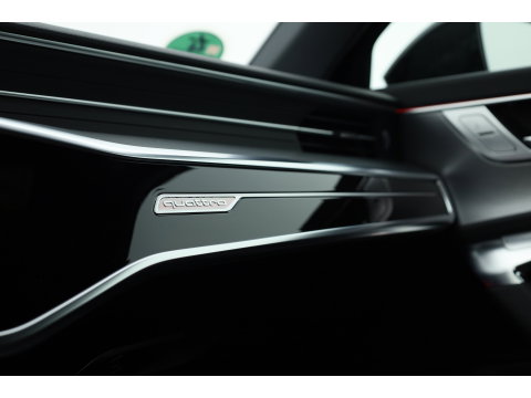 Audi A6 Avant 55 TFSI e quattro S Edition Competition precies zoals de liefhebber hem zoekt | Pano | HUD | Matrix LED | Massage | Stoelventilatie |  Elek. Trekhaak | 360cam | 20'' |