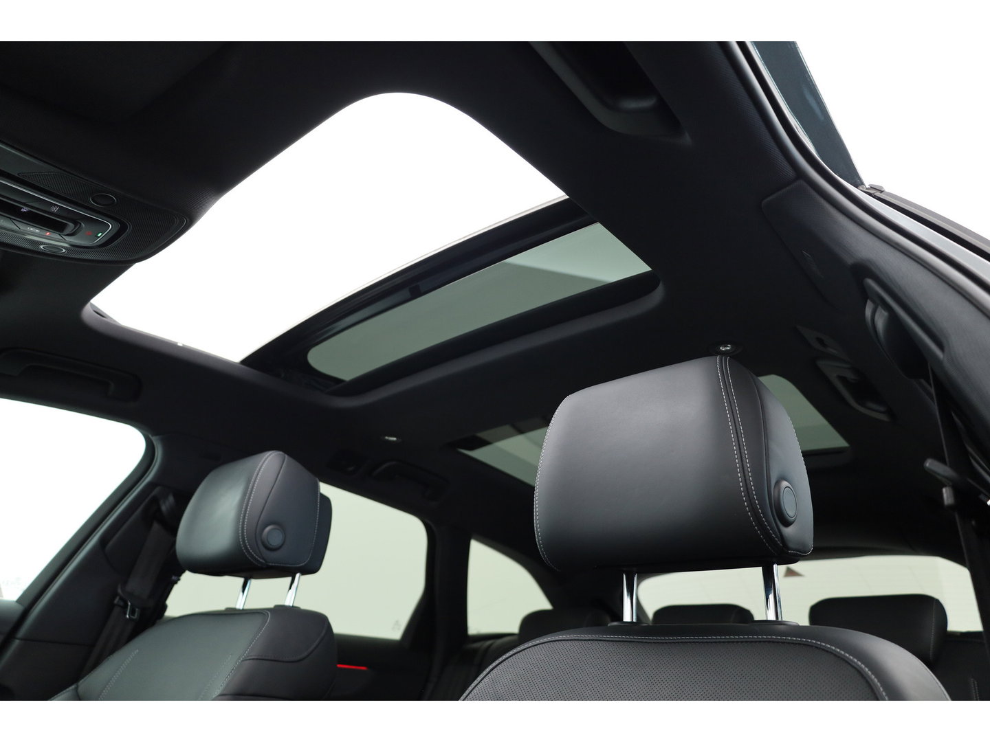 Audi A6 Avant 55 TFSI e quattro S Edition Competition precies zoals de liefhebber hem zoekt | Pano | HUD | Matrix LED | Massage | Stoelventilatie |  Elek. Trekhaak | 360cam | 20'' |