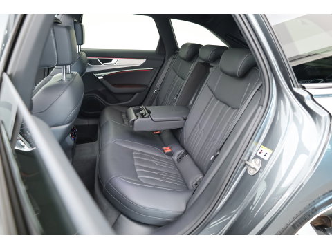 Audi A6 Avant 55 TFSI e quattro S Edition Competition precies zoals de liefhebber hem zoekt | Pano | HUD | Matrix LED | Massage | Stoelventilatie |  Elek. Trekhaak | 360cam | 20'' |