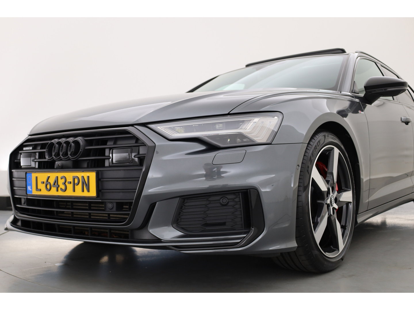 Audi A6 Avant 55 TFSI e quattro S Edition Competition precies zoals de liefhebber hem zoekt | Pano | HUD | Matrix LED | Massage | Stoelventilatie |  Elek. Trekhaak | 360cam | 20'' |