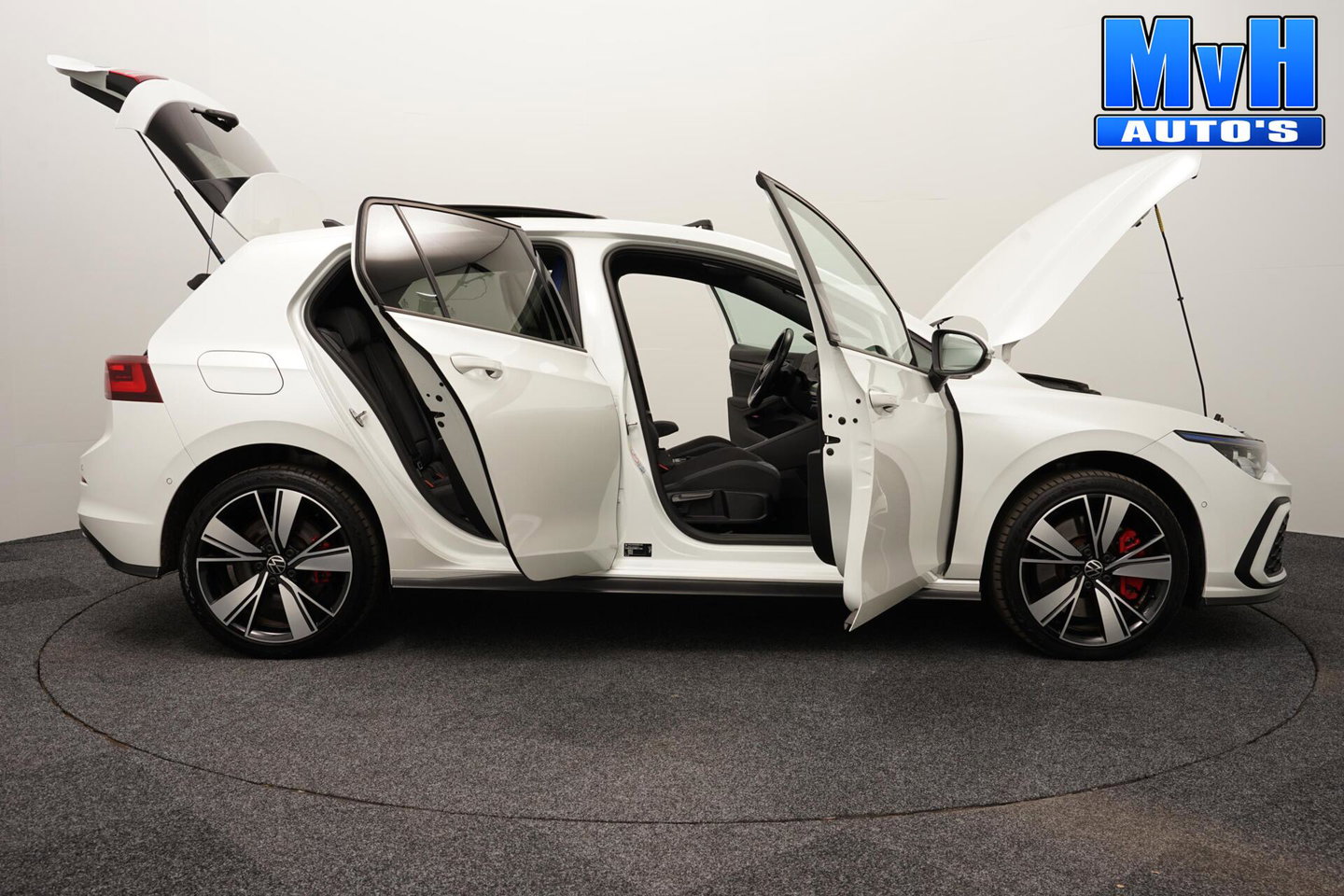 Volkswagen Golf 1.4 PHEV GTE|IQ|PANO|CAMERA|STOEL/STUUR.VERW