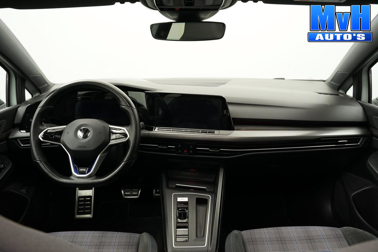 Volkswagen Golf 1.4 PHEV GTE|IQ|PANO|CAMERA|STOEL/STUUR.VERW