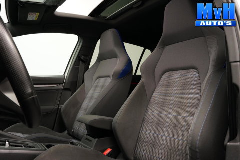 Volkswagen Golf 1.4 PHEV GTE|IQ|PANO|CAMERA|STOEL/STUUR.VERW