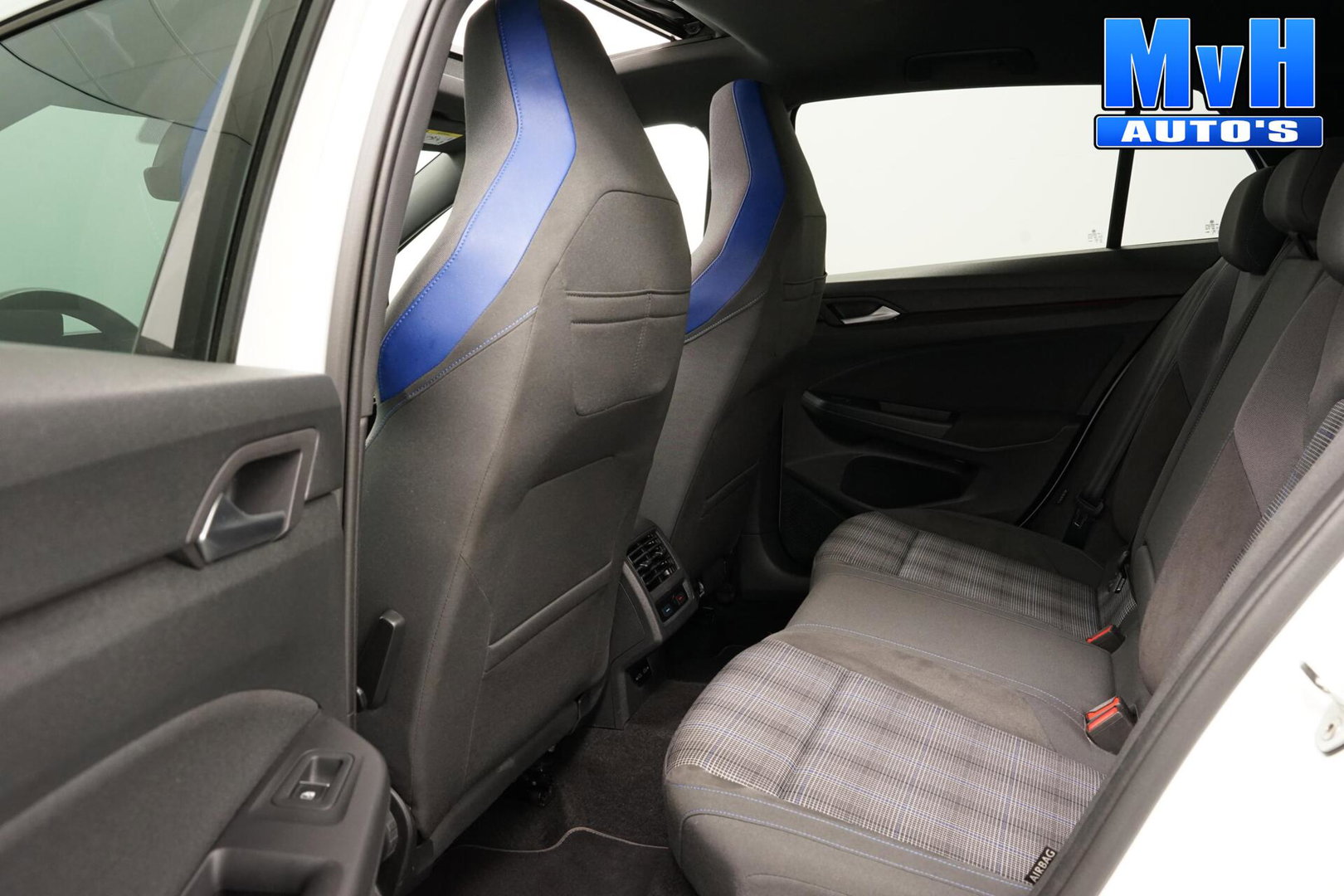 Volkswagen Golf 1.4 PHEV GTE|IQ|PANO|CAMERA|STOEL/STUUR.VERW