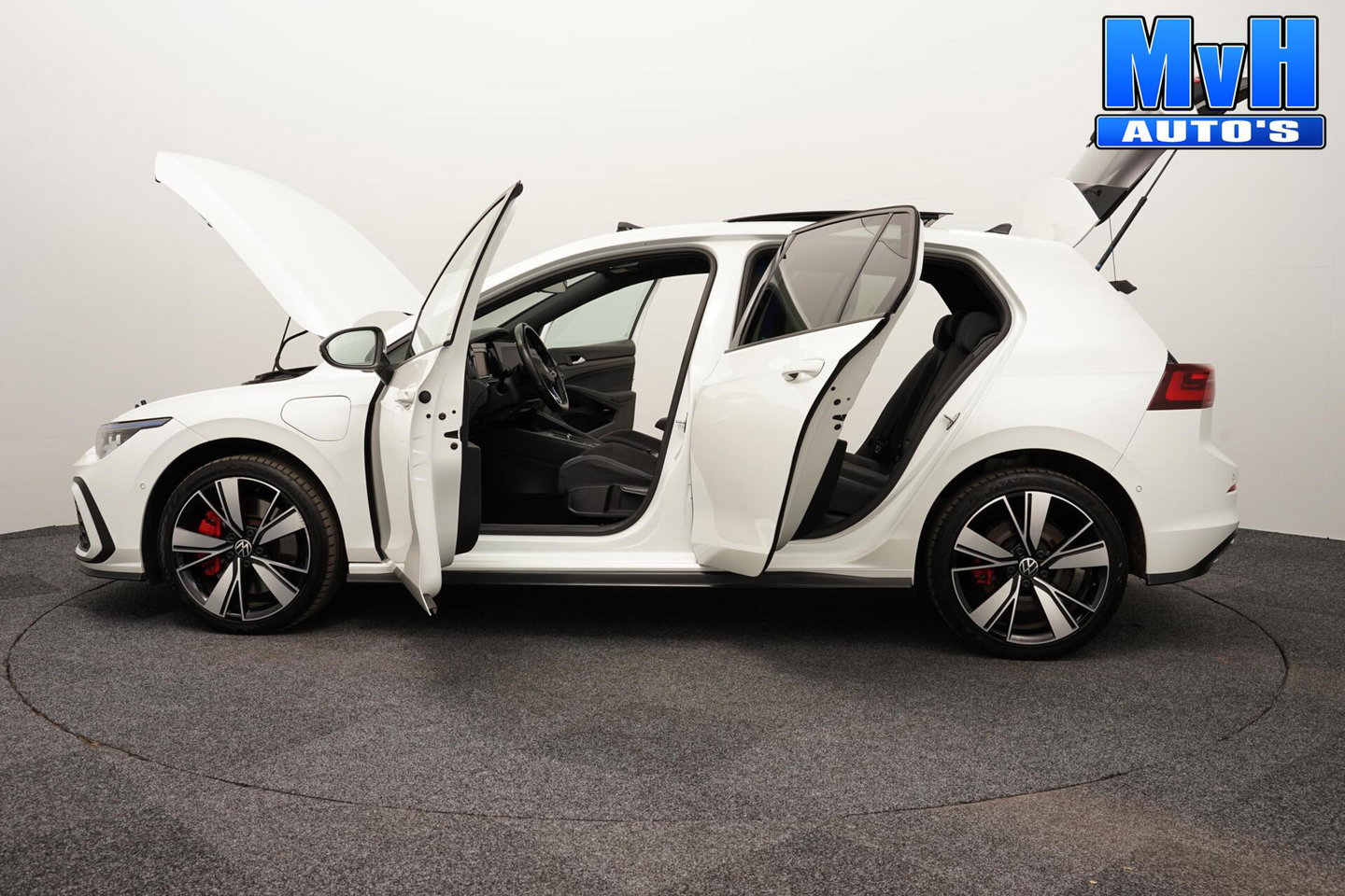 Volkswagen Golf 1.4 PHEV GTE|IQ|PANO|CAMERA|STOEL/STUUR.VERW