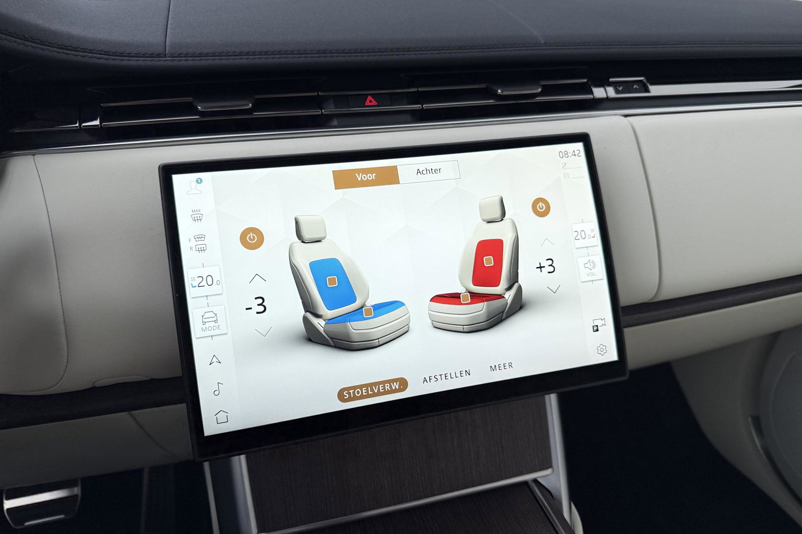Land Rover Range Rover 3.0 P460e SE PHEV | ACC | Luchtvering | Panoramadak | 360° Camera | Head-Up | Meridian 3D | Stoelventilatie | 23 Inch
