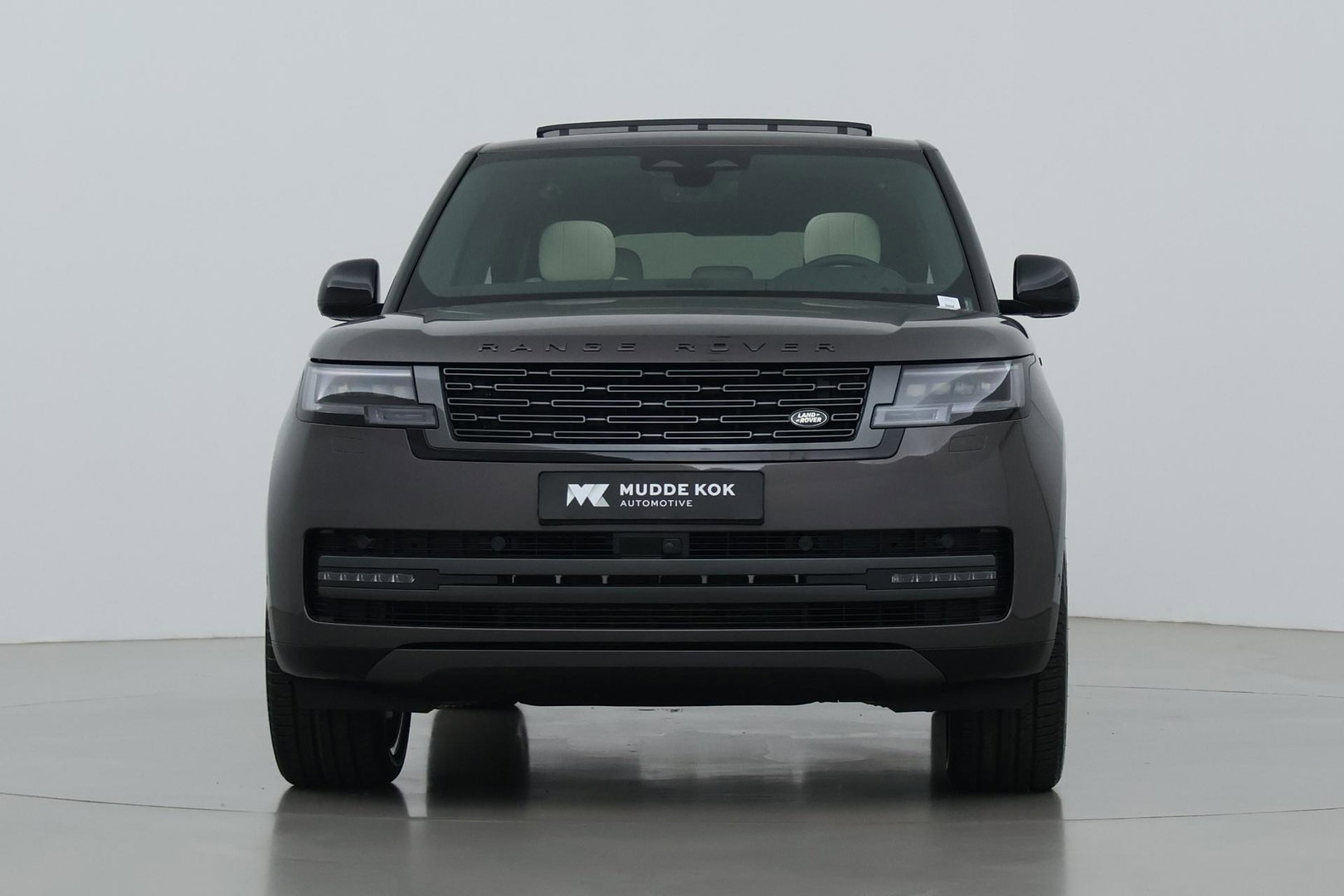Land Rover Range Rover 3.0 P460e SE PHEV | ACC | Luchtvering | Panoramadak | 360° Camera | Head-Up | Meridian 3D | Stoelventilatie | 23 Inch