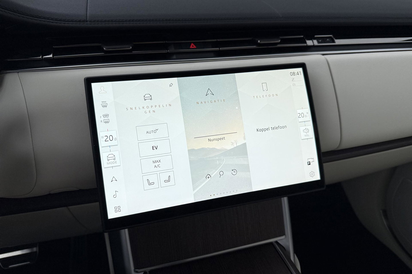 Land Rover Range Rover 3.0 P460e SE PHEV | ACC | Luchtvering | Panoramadak | 360° Camera | Head-Up | Meridian 3D | Stoelventilatie | 23 Inch