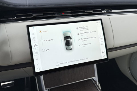 Land Rover Range Rover 3.0 P460e SE PHEV | ACC | Luchtvering | Panoramadak | 360° Camera | Head-Up | Meridian 3D | Stoelventilatie | 23 Inch
