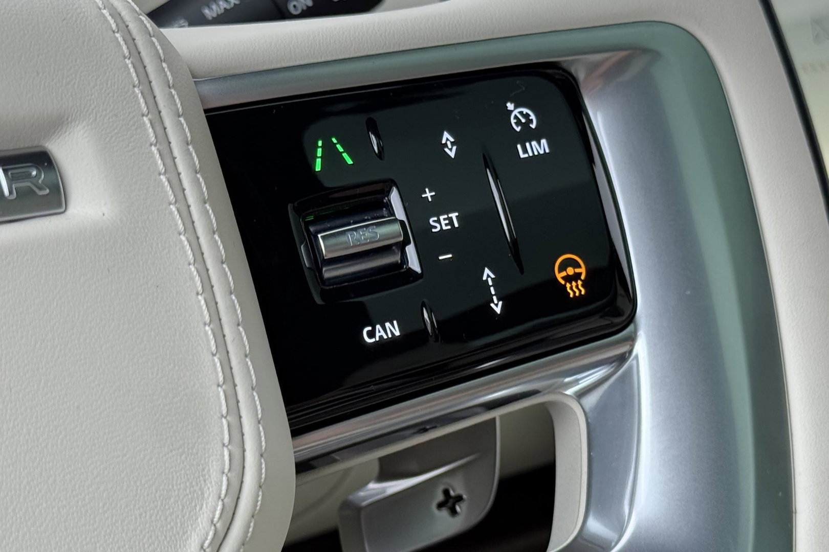 Land Rover Range Rover 3.0 P460e SE PHEV | ACC | Luchtvering | Panoramadak | 360° Camera | Head-Up | Meridian 3D | Stoelventilatie | 23 Inch
