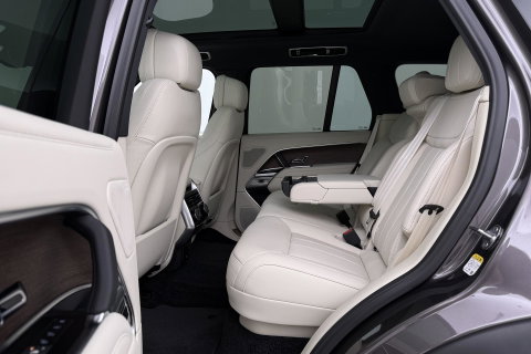 Land Rover Range Rover 3.0 P460e SE PHEV | ACC | Luchtvering | Panoramadak | 360° Camera | Head-Up | Meridian 3D | Stoelventilatie | 23 Inch