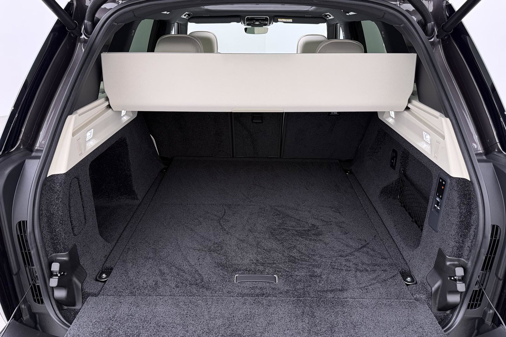 Land Rover Range Rover 3.0 P460e SE PHEV | ACC | Luchtvering | Panoramadak | 360° Camera | Head-Up | Meridian 3D | Stoelventilatie | 23 Inch