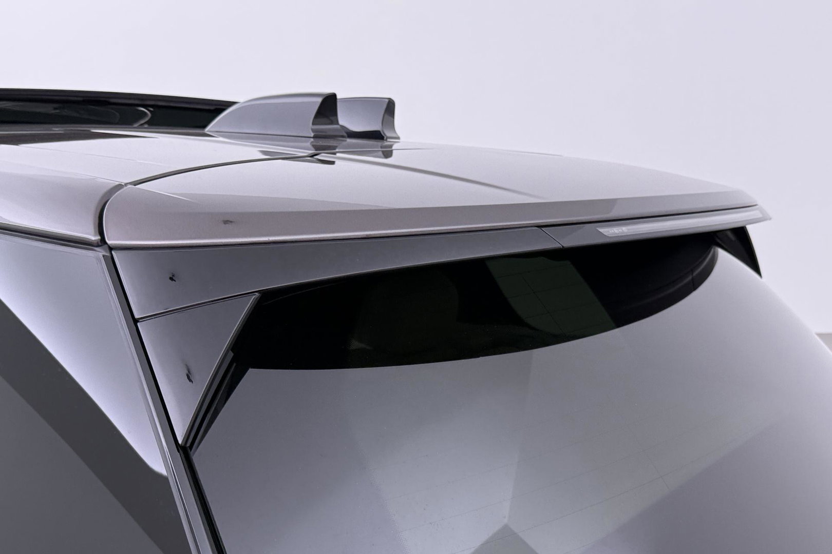 Land Rover Range Rover 3.0 P460e SE PHEV | ACC | Luchtvering | Panoramadak | 360° Camera | Head-Up | Meridian 3D | Stoelventilatie | 23 Inch