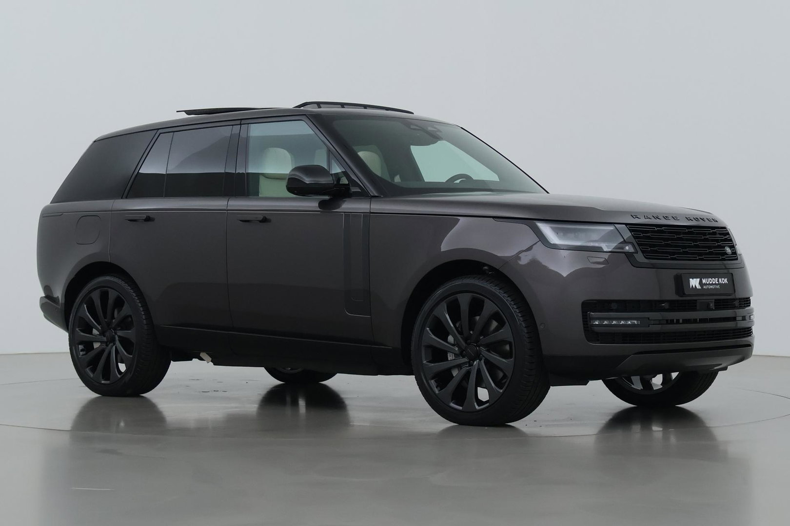 Land Rover Range Rover 3.0 P460e SE PHEV | ACC | Luchtvering | Panoramadak | 360° Camera | Head-Up | Meridian 3D | Stoelventilatie | 23 Inch