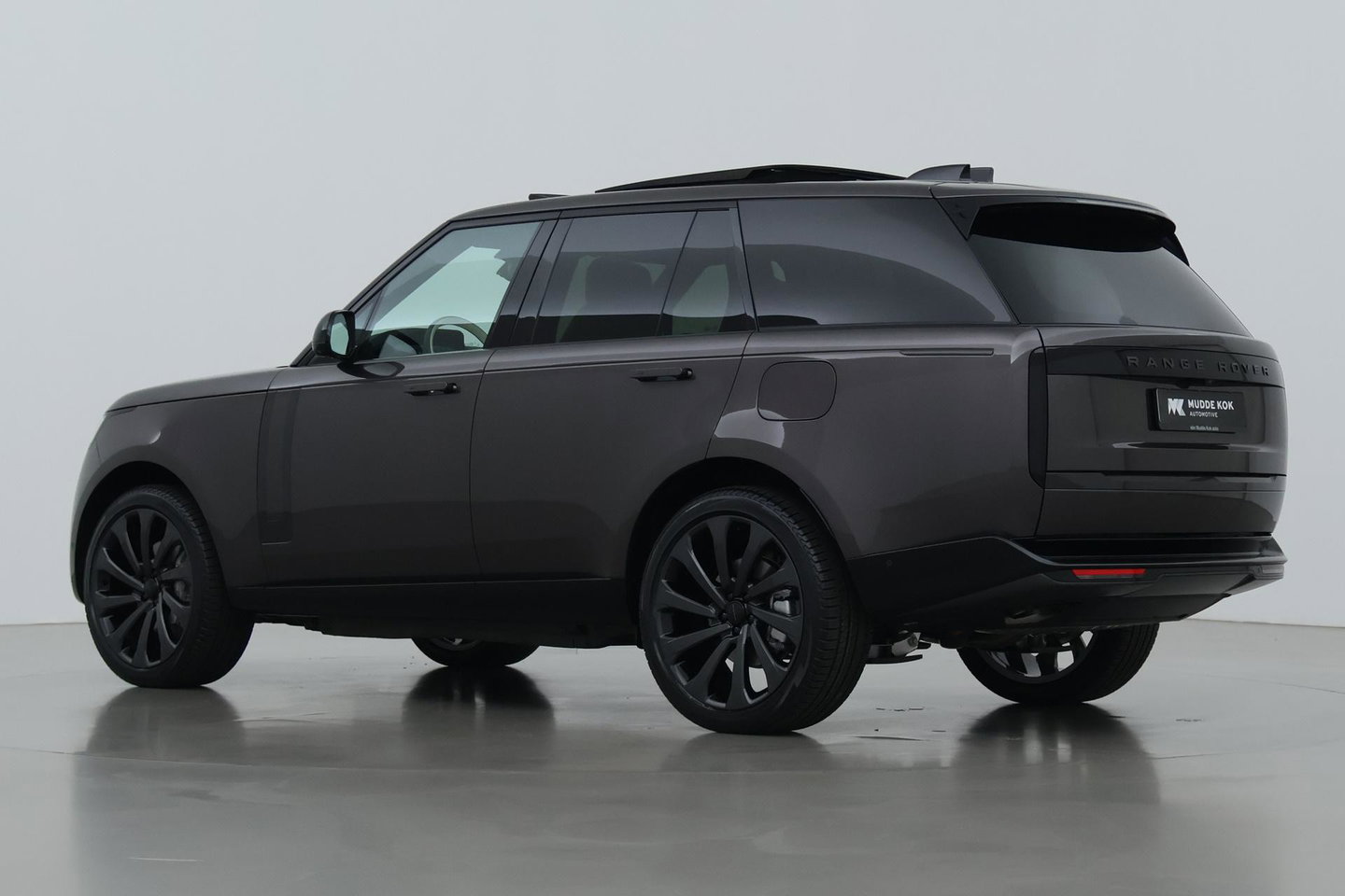 Land Rover Range Rover 3.0 P460e SE PHEV | ACC | Luchtvering | Panoramadak | 360° Camera | Head-Up | Meridian 3D | Stoelventilatie | 23 Inch