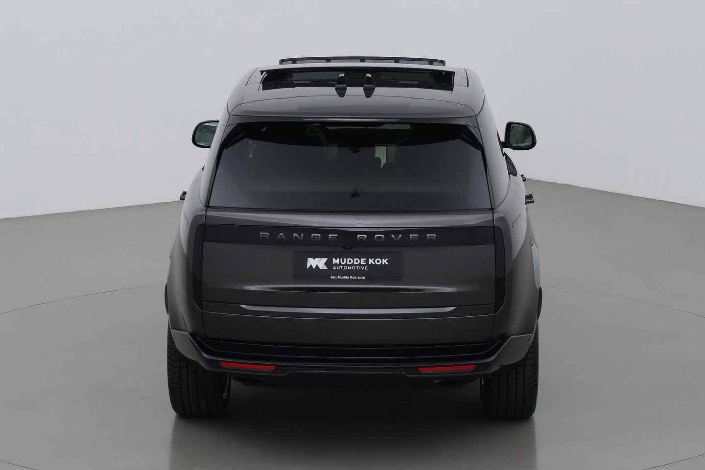 Land Rover Range Rover 3.0 P460e SE PHEV | ACC | Luchtvering | Panoramadak | 360° Camera | Head-Up | Meridian 3D | Stoelventilatie | 23 Inch
