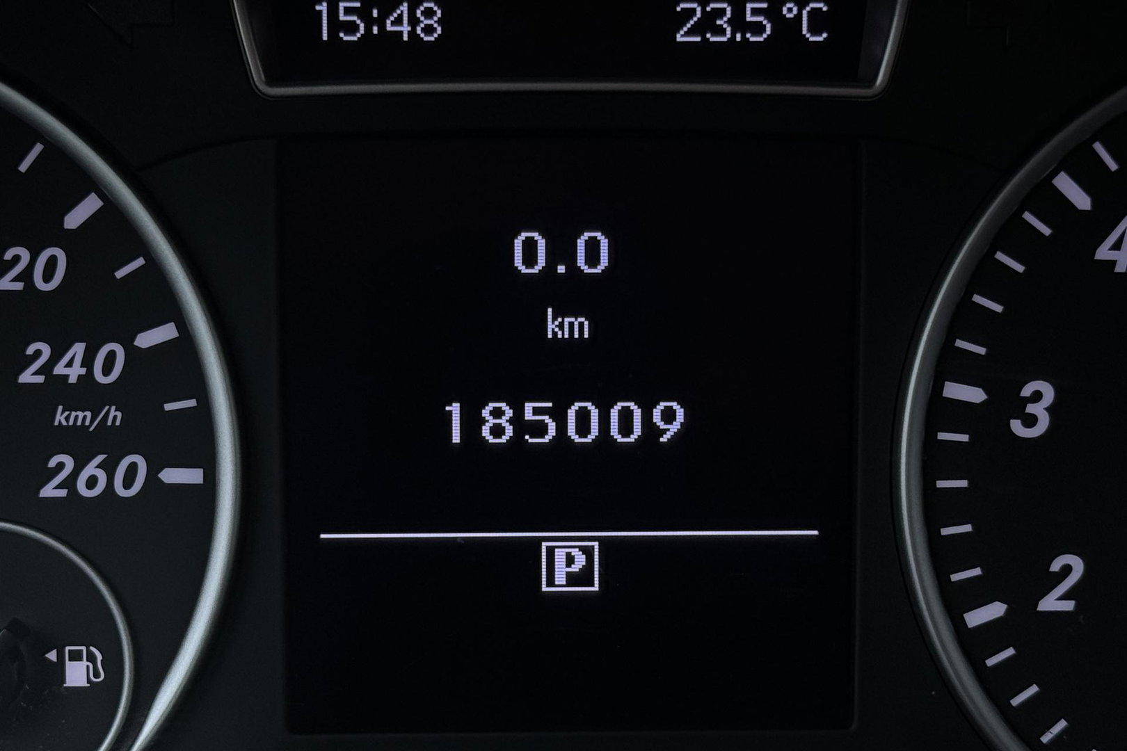 Mercedes-Benz B-Klasse 200 Ambition | Trekhaak | Bi-Xenon | Parkeersensoren | Navigatie | Getint Glas