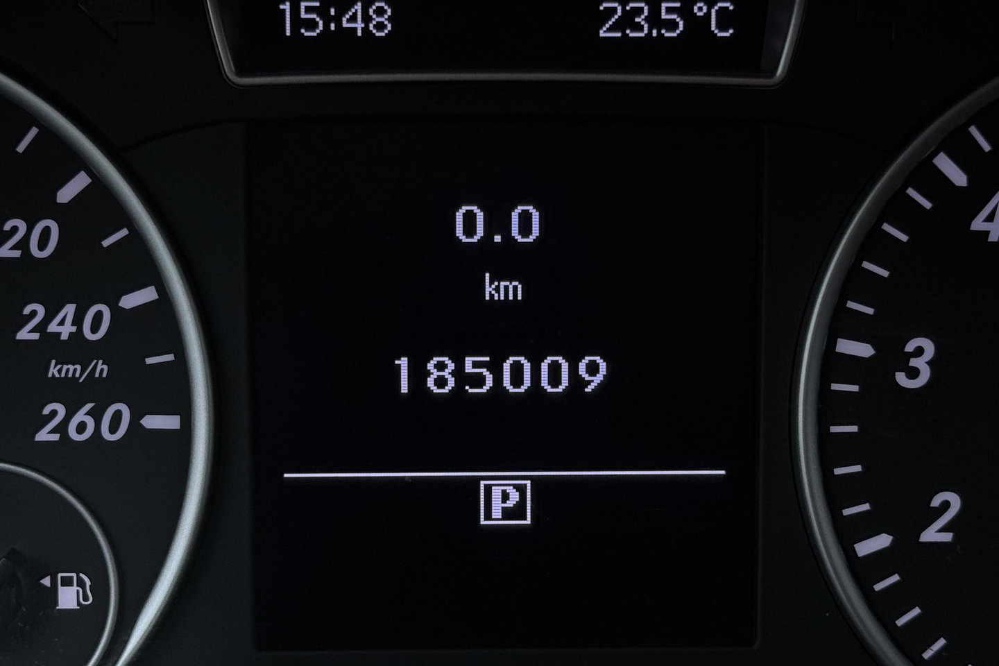 Mercedes-Benz B-Klasse 200 Ambition | Trekhaak | Bi-Xenon | Parkeersensoren | Navigatie | Getint Glas