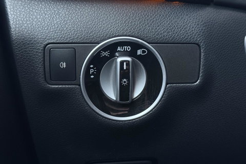 Mercedes-Benz B-Klasse 200 Ambition | Trekhaak | Bi-Xenon | Parkeersensoren | Navigatie | Getint Glas