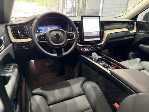 Volvo XC60 T8 Plug-in hybrid Plus Dark | ACC | Harman/Kardon | 360° Camera | Stoel+Stuurverwarming | BLIS | Memory