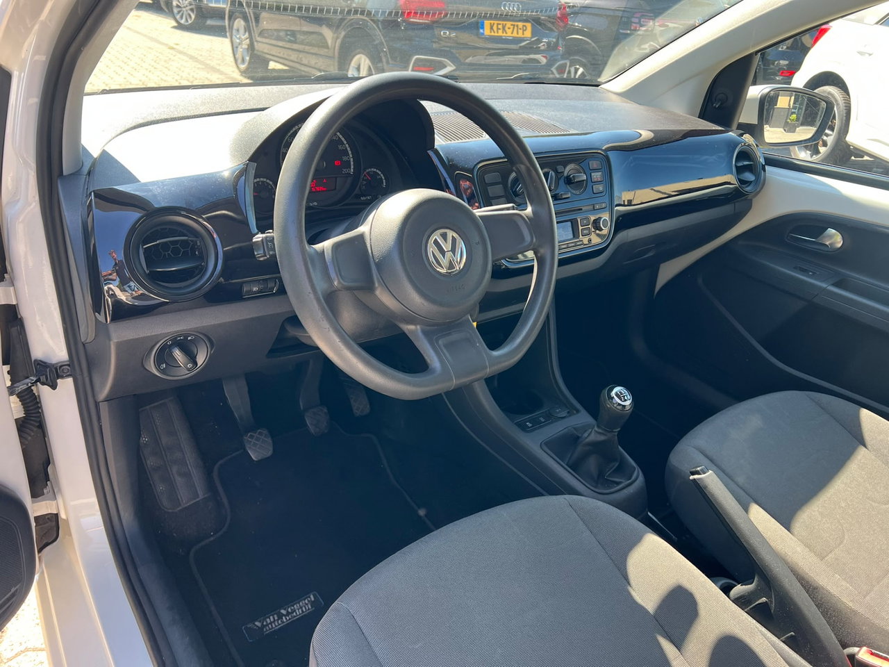 Volkswagen up!