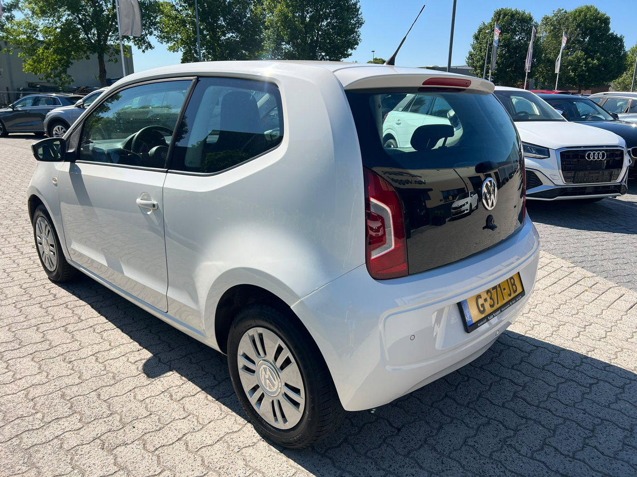Volkswagen up!