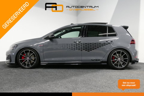 Volkswagen Golf 2.0 TSI GTI TCR / Akrapovic uitlaat / Panoramadak / Stoelverwarming / Apple Carplay - Android Auto / Ambienteverlichting / DCC / Climatronic / Adaptive Cruise Control / 18'' LMV / Digitaal instrumentenpaneel