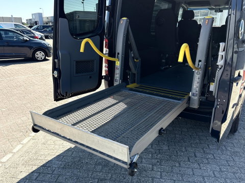 Mercedes-Benz Sprinter 211 2.2 AUT L1H1 ROLSTOELBUS | 3+1 | CAMERA | STOELVERW | LIFT