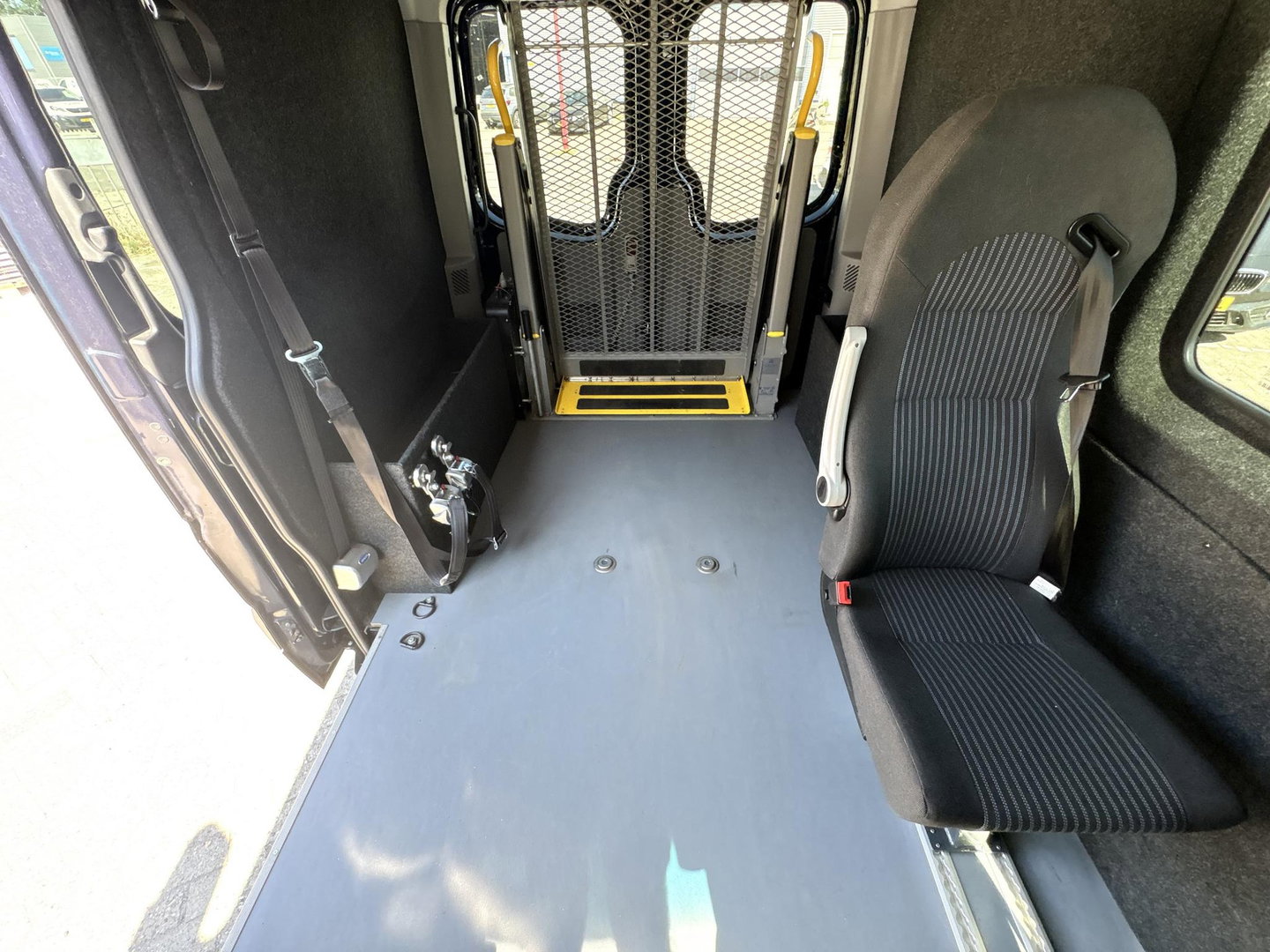 Mercedes-Benz Sprinter 211 2.2 AUT L1H1 ROLSTOELBUS | 3+1 | CAMERA | STOELVERW | LIFT
