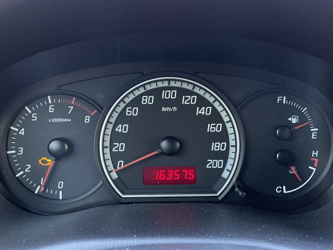 Suzuki Swift 1.3 GLS | Licht metalen velgen 17'' | Subwoofers | Airconditioning | Elektrische ramen | Bluetooth | Centrale deurvergrendeling |
