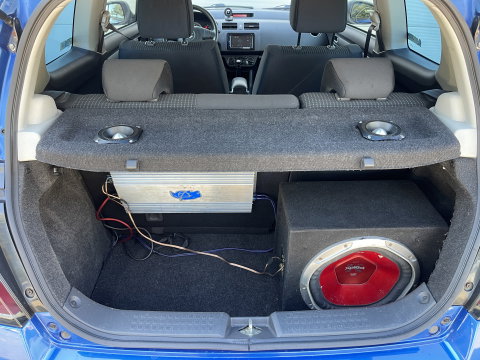 Suzuki Swift 1.3 GLS | Licht metalen velgen 17'' | Subwoofers | Airconditioning | Elektrische ramen | Bluetooth | Centrale deurvergrendeling |