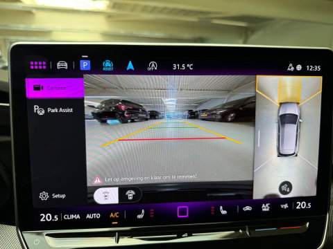 Volkswagen Golf 1.5 eTSI Pano|HuD|Trekhaak|360 Camera|Keyless|ACC|Sfeer|Lane Assist