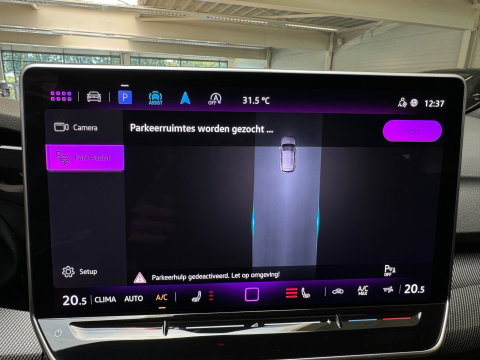 Volkswagen Golf 1.5 eTSI Pano|HuD|Trekhaak|360 Camera|Keyless|ACC|Sfeer|Lane Assist