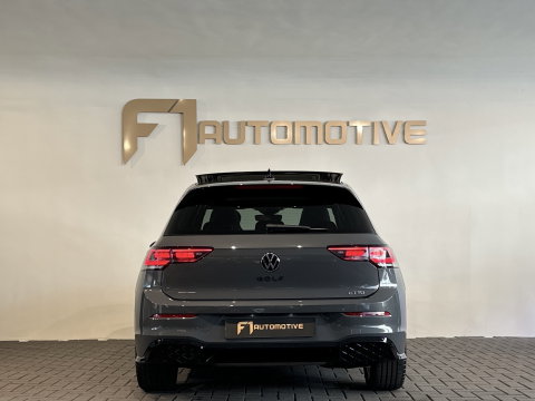 Volkswagen Golf 1.5 eTSI Pano|HuD|Trekhaak|360 Camera|Keyless|ACC|Sfeer|Lane Assist