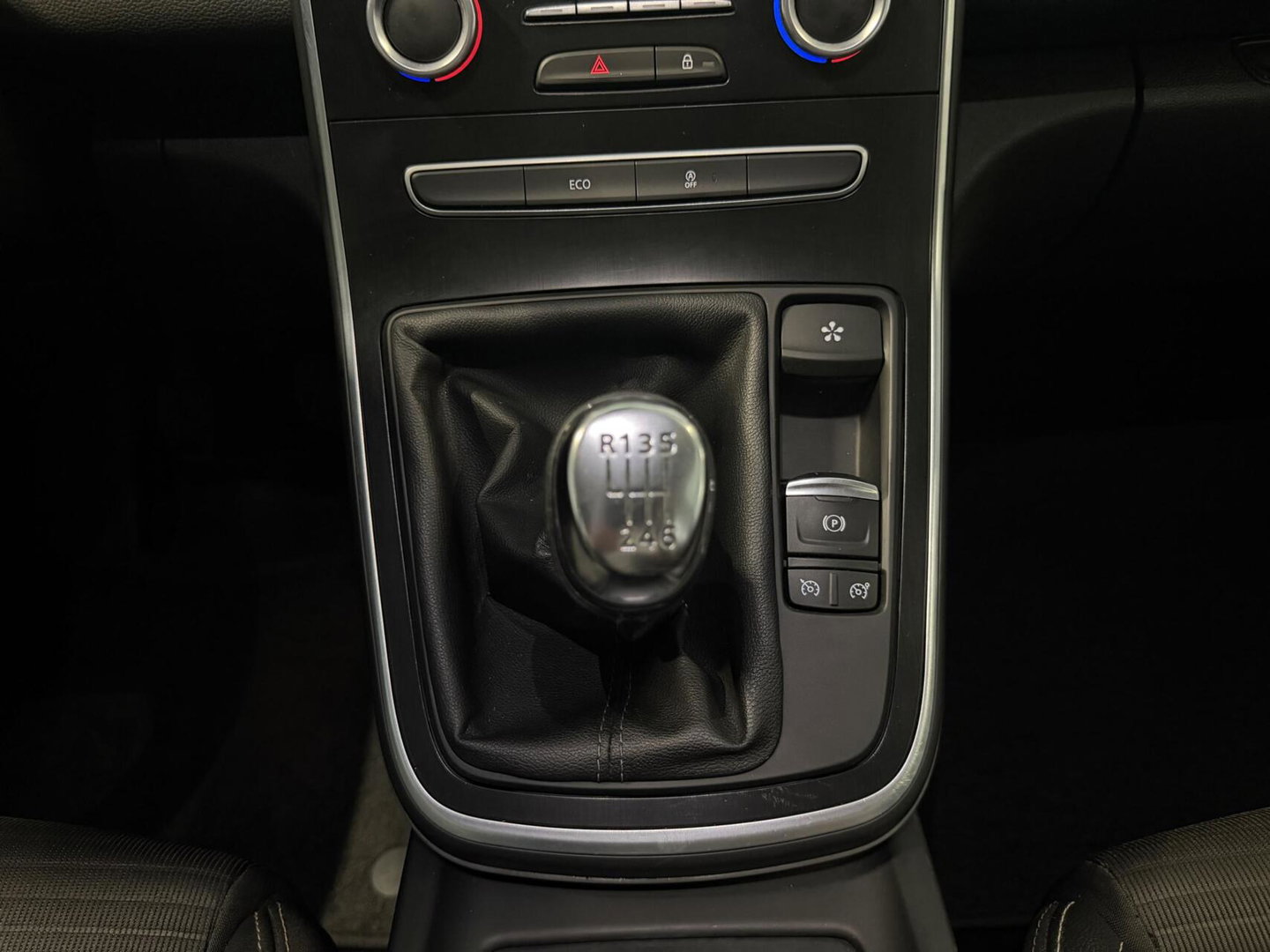 Renault Grand Scénic 1.2 TCe Intens 7 Persoons Cruise Navi
