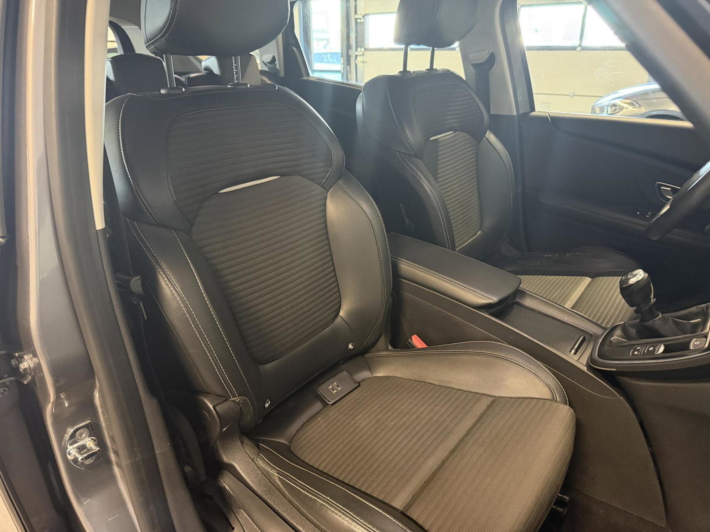 Renault Grand Scénic 1.2 TCe Intens 7 Persoons Cruise Navi